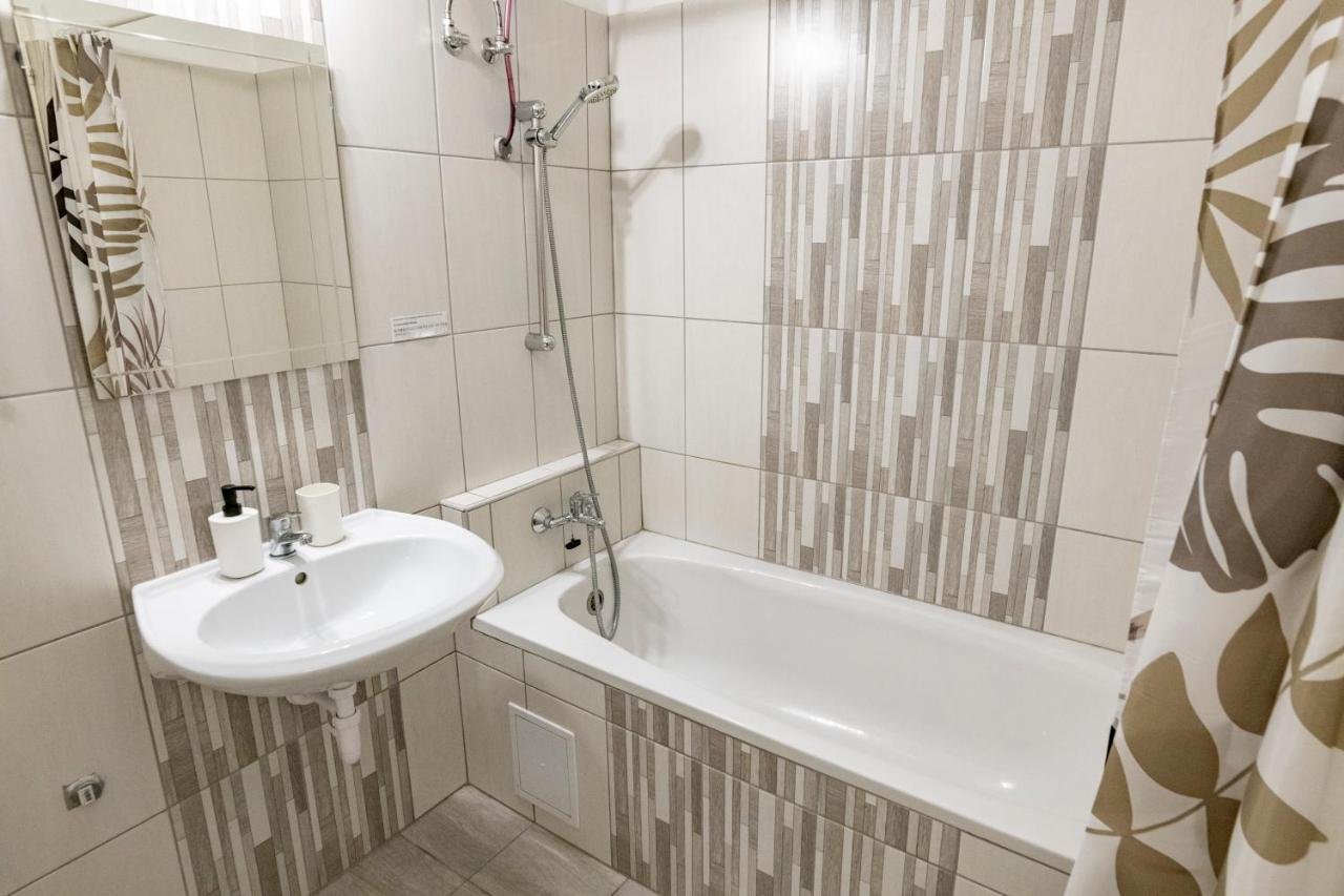 budapest bad familie