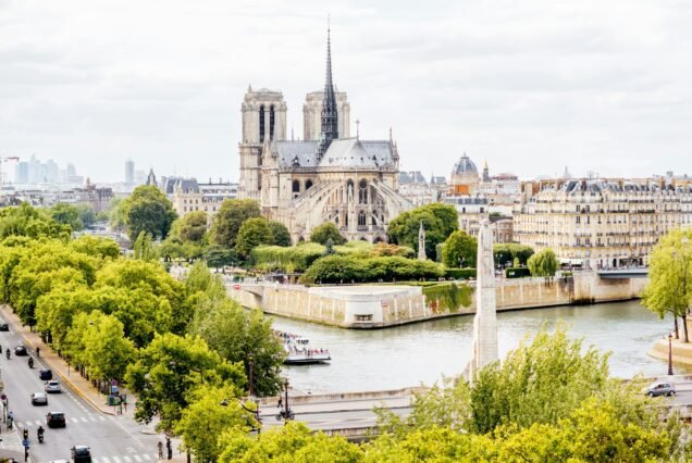 Cityscape view of Paris