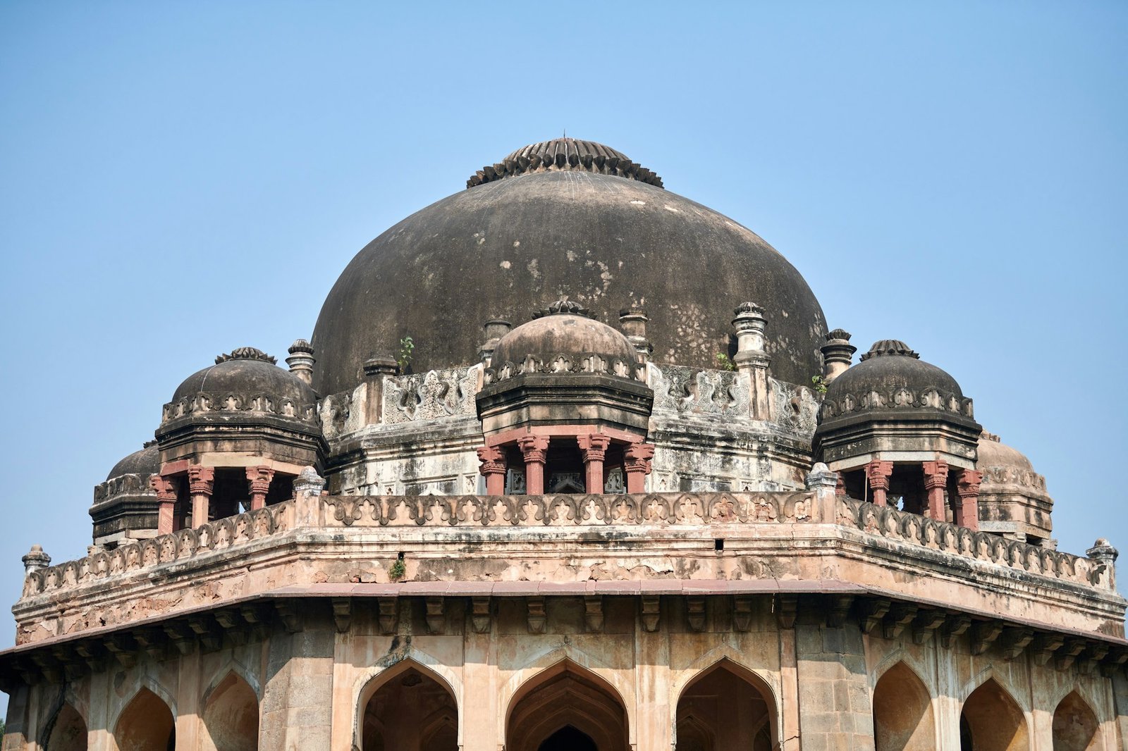 Muhammad Shah tomb in New Delhi Lodhi Garden, ancient indian building mausoleum of Muhammad Shah
