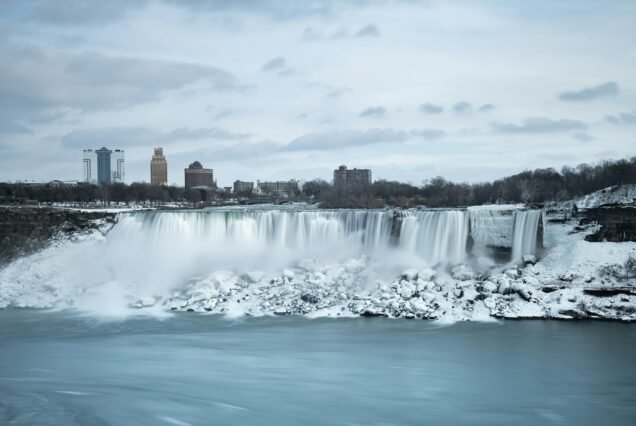 Niagara falls in Winter