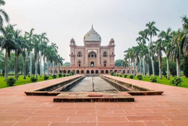 Safdarjung's Tomb - New Delhi, India