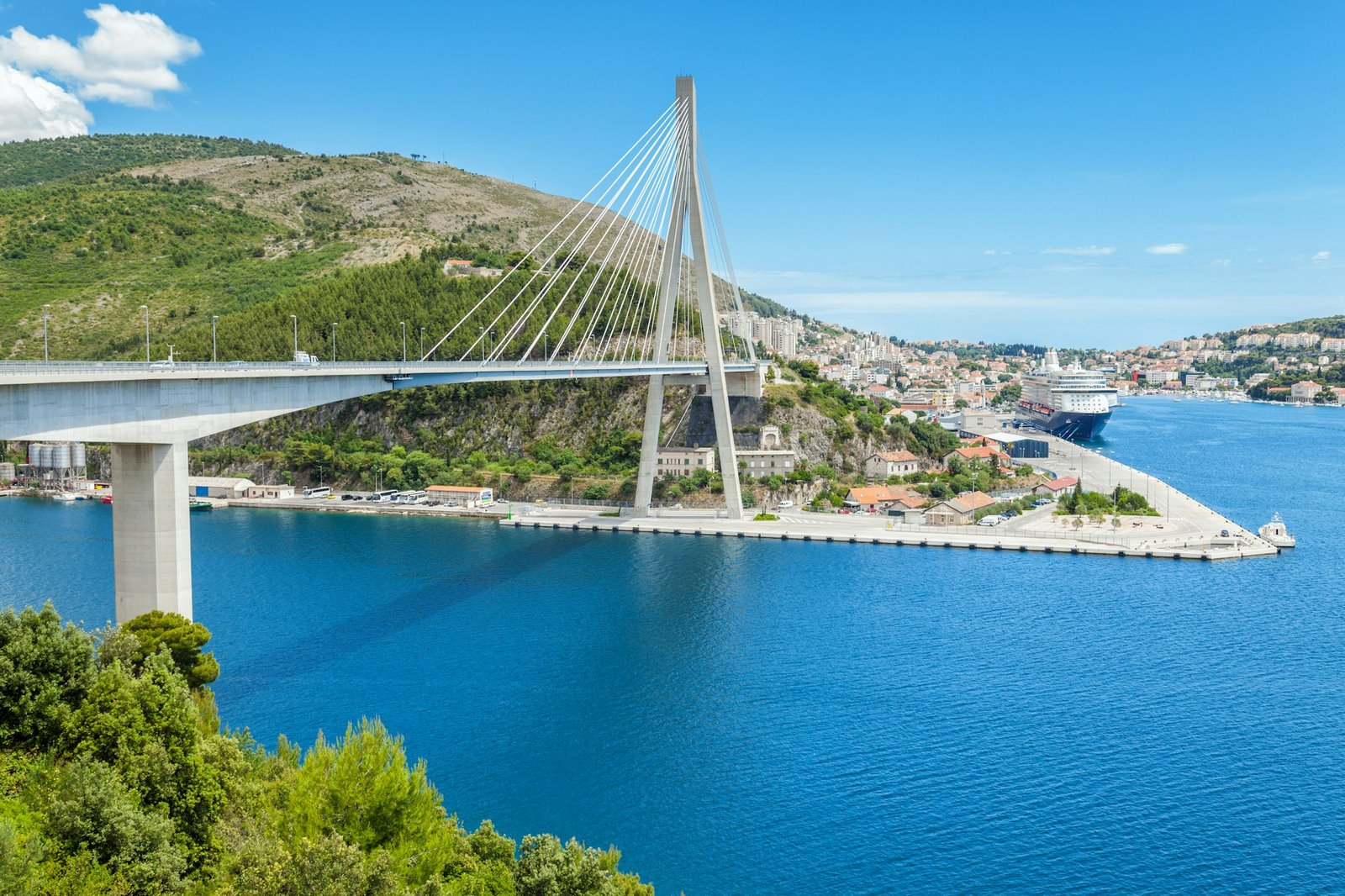 Suspension bridge in the old town of Dubrovnik