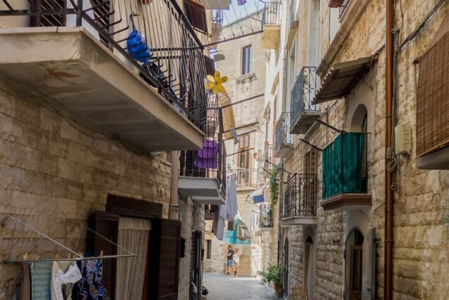 The narrow alleys of old Bari