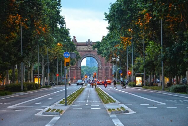 The road to the Arc de Triomphe in Barcelona in the evening