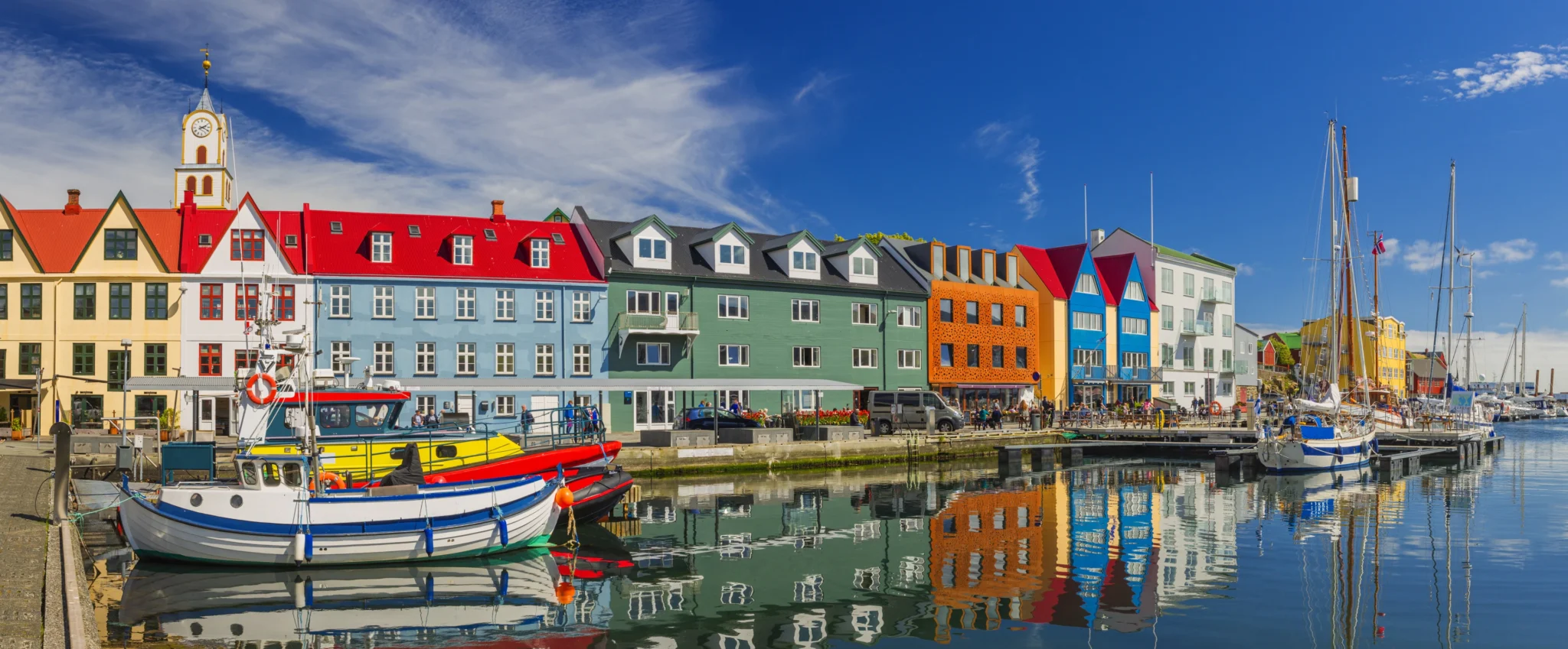 færøerne flotte farvede huse