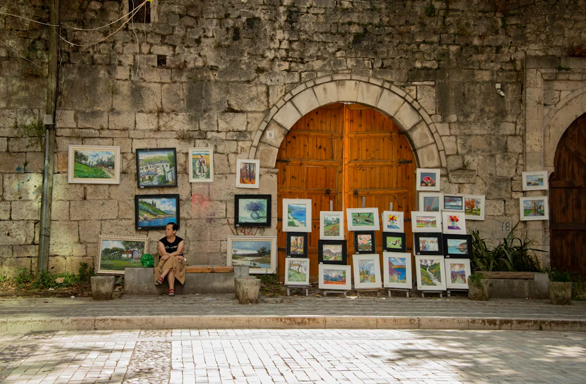 photo-1596364550534-a714c6ecfb2d