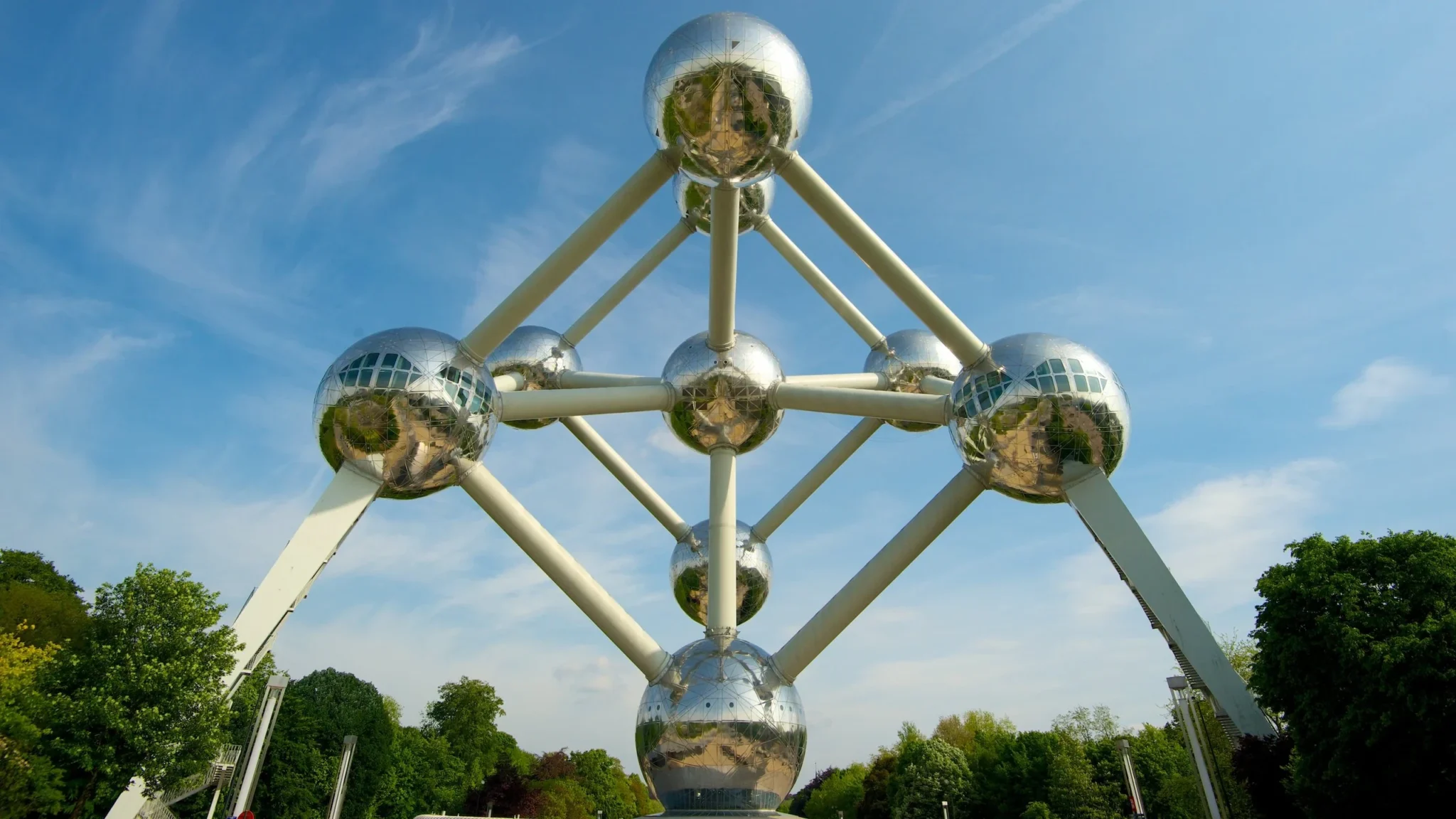 45203-Atomium