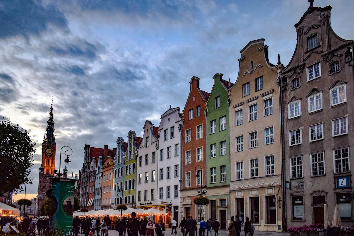 photo-1664820387585-2bfd5be58f6d